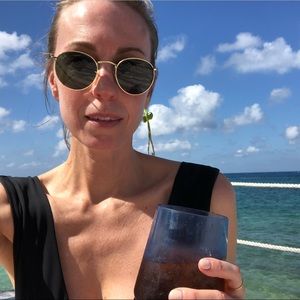 Meet your Posher, Melissa